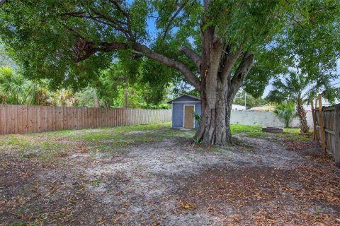 House in Tampa, Florida 3 bedrooms, 156.45 sq.m. № 2277158 - photo 22