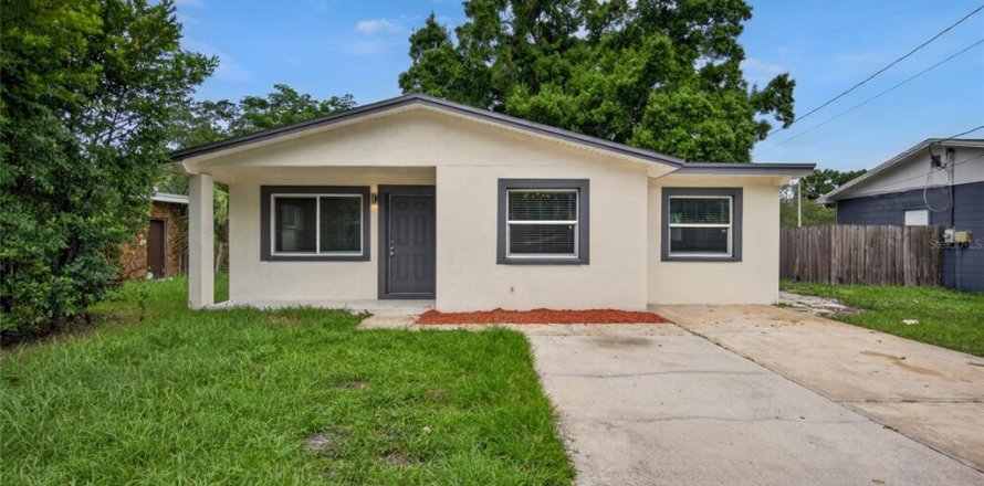 House in Tampa, Florida 3 bedrooms, 156.45 sq.m. № 2277158