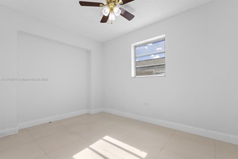 Купить виллу или дом в Мирамар, Флорида 4 спальни, 139.91м2, № 1974072 - фото 25