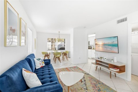 Immobilier commercial à vendre à Sarasota, Floride: 4 chambres, 178.37 m2 № 2097656 - photo 21