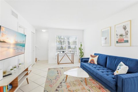 Immobilier commercial à vendre à Sarasota, Floride: 4 chambres, 178.37 m2 № 2097656 - photo 23