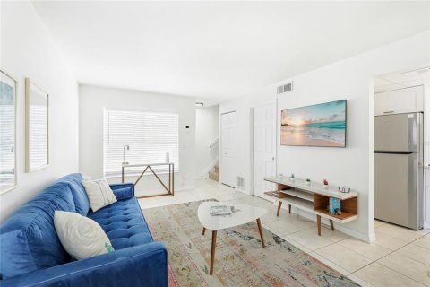 Immobilier commercial à vendre à Sarasota, Floride: 4 chambres, 178.37 m2 № 2097656 - photo 5