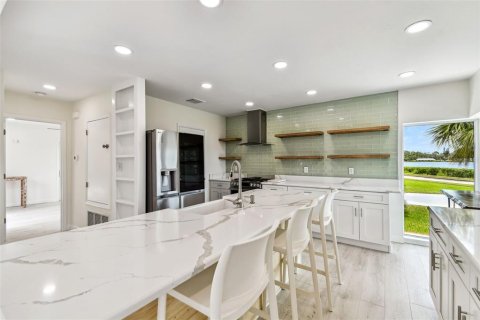 Villa ou maison à vendre à Tarpon Springs, Floride: 2 chambres, 122.63 m2 № 1851709 - photo 30