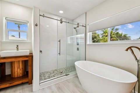Villa ou maison à vendre à Tarpon Springs, Floride: 2 chambres, 122.63 m2 № 1851709 - photo 6