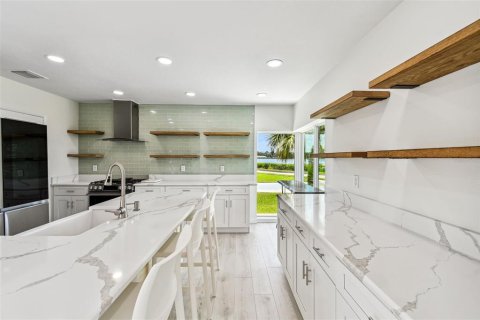 Villa ou maison à vendre à Tarpon Springs, Floride: 2 chambres, 122.63 m2 № 1851709 - photo 27