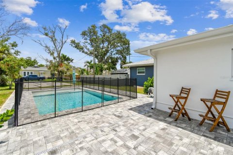 Villa ou maison à vendre à Tarpon Springs, Floride: 2 chambres, 122.63 m2 № 1851709 - photo 15