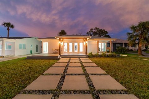 Villa ou maison à vendre à Tarpon Springs, Floride: 2 chambres, 122.63 m2 № 1851709 - photo 20