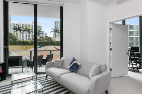 Copropriété à vendre à Miami, Floride: 2 chambres, 99.31 m2 № 1990403 - photo 4