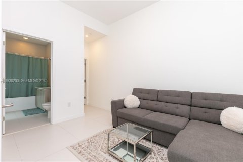 Copropriété à vendre à Miami, Floride: 2 chambres, 99.31 m2 № 1990403 - photo 12
