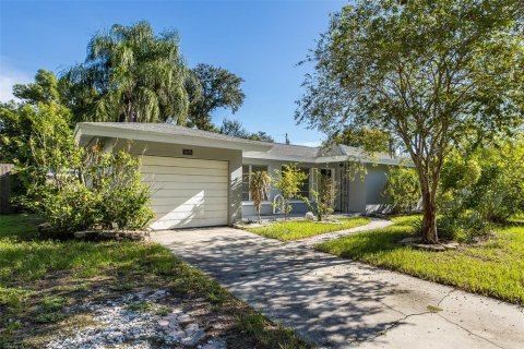 Casa en Clearwater, Florida 2 dormitorios, 95.04 m2 № 2378146