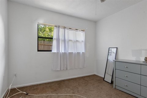 House in Winter Haven, Florida 4 bedrooms, 178.37 sq.m. № 1650925 - photo 19