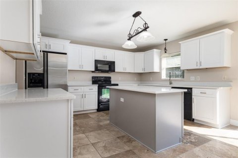 Casa en venta en Haines City, Florida, 4 dormitorios, 276.29 m2 № 1888490 - foto 11