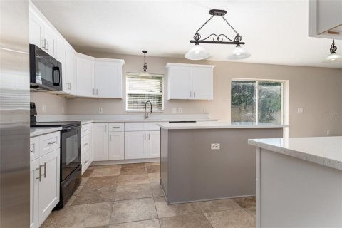 Casa en venta en Haines City, Florida, 4 dormitorios, 276.29 m2 № 1888490 - foto 10