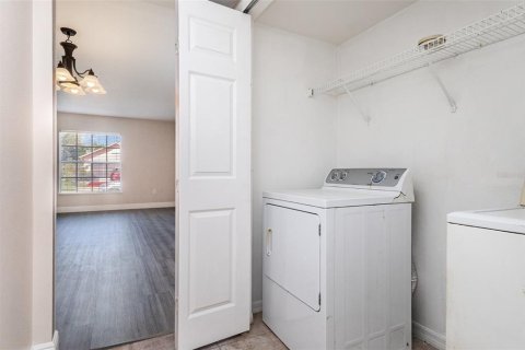 Casa en venta en Haines City, Florida, 4 dormitorios, 276.29 m2 № 1888490 - foto 24