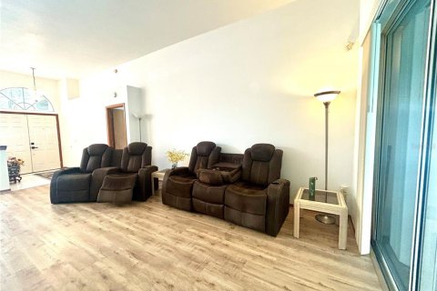 Casa en venta en Orlando, Florida, 3 dormitorios, 236.06 m2 № 2166057 - foto 9
