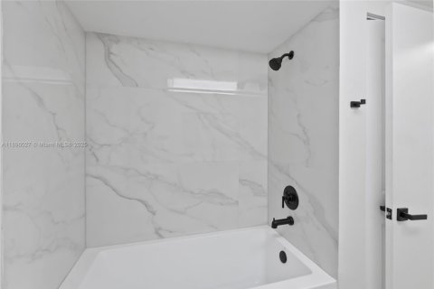 Copropriété à vendre à Weston, Floride: 2 chambres, 102.75 m2 № 1952847 - photo 9