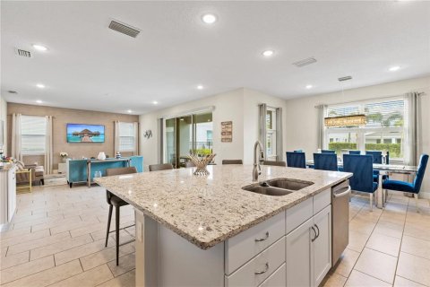 House in Kissimmee, Florida 5 bedrooms, 273.6 sq.m. № 1879710 - photo 5