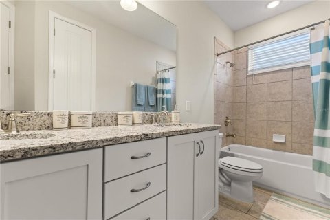 House in Kissimmee, Florida 5 bedrooms, 273.6 sq.m. № 1879710 - photo 30