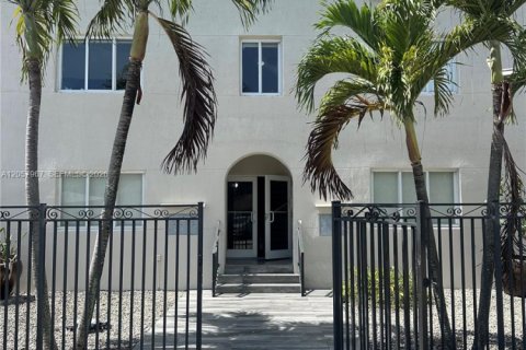 Villa ou maison à louer à Miami, Floride: 1 chambre, 65.03 m2 № 2168386 - photo 20