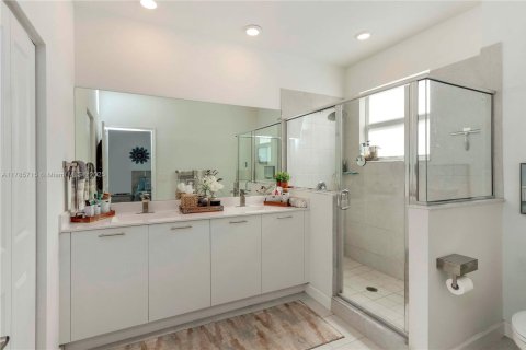 Townhouse in Miami, Florida 3 bedrooms, 133.97 sq.m. № 1860930 - photo 23