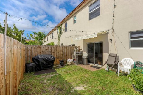 Townhouse in Miami, Florida 3 bedrooms, 133.97 sq.m. № 1860930 - photo 18