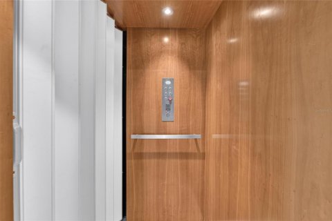Купить таунхаус в Аполло-Бич, Флорида 15 комнат, 256.69м2, № 2152348 - фото 14