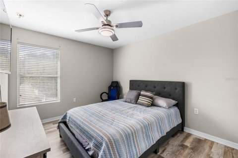 Touwnhouse à vendre à Orlando, Floride: 3 chambres, 179.49 m2 № 2437217 - photo 16