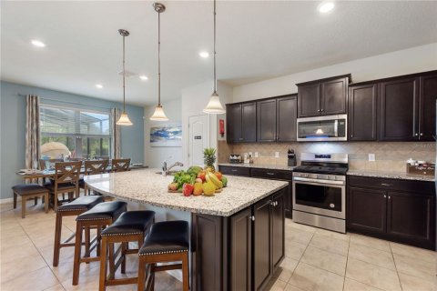 Casa en venta en Davenport, Florida, 5 dormitorios, 231.51 m2 № 1918476 - foto 16