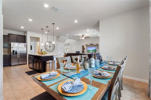 Casa en venta en Davenport, Florida, 5 dormitorios, 231.51 m2 № 1918476 - foto 20