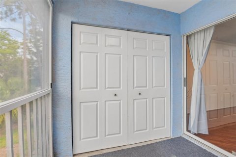 Condo in Hudson, Florida, 2 bedrooms  № 2147532 - photo 25