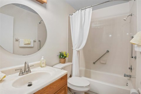 Condo in Hudson, Florida, 2 bedrooms  № 2147532 - photo 24