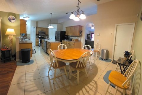Casa en venta en Deltona, Florida, 3 dormitorios, 180.32 m2 № 2386688 - foto 16