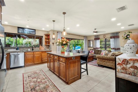 Villa ou maison à vendre à Miami, Floride: 4 chambres, 223.24 m2 № 1967495 - photo 18