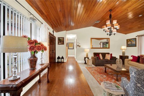 Villa ou maison à vendre à Miami, Floride: 4 chambres, 223.24 m2 № 1967495 - photo 8