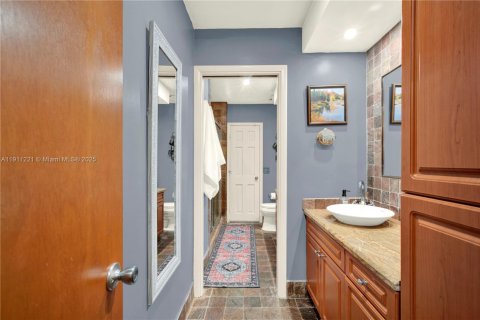 Villa ou maison à vendre à Miami, Floride: 4 chambres, 223.24 m2 № 1967495 - photo 28