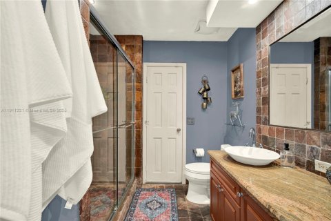 Villa ou maison à vendre à Miami, Floride: 4 chambres, 223.24 m2 № 1967495 - photo 30