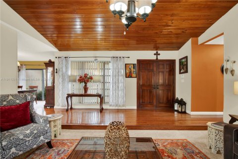 Villa ou maison à vendre à Miami, Floride: 4 chambres, 223.24 m2 № 1967495 - photo 10