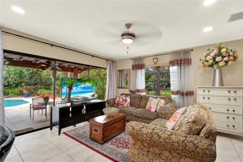 Villa ou maison à vendre à Miami, Floride: 4 chambres, 223.24 m2 № 1967495 - photo 22