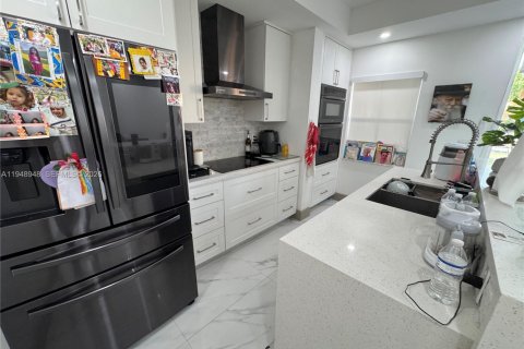 Touwnhouse à vendre à Dania Beach, Floride: 3 chambres, 128.39 m2 № 2089152 - photo 8