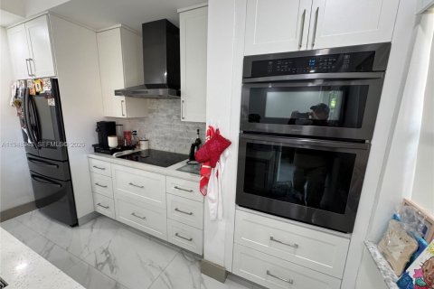 Touwnhouse à vendre à Dania Beach, Floride: 3 chambres, 128.39 m2 № 2089152 - photo 9