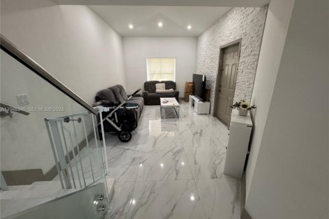Touwnhouse à vendre à Dania Beach, Floride: 3 chambres, 128.39 m2 № 2089152 - photo 4