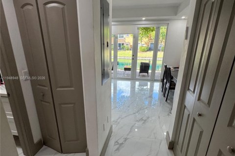 Touwnhouse à vendre à Dania Beach, Floride: 3 chambres, 128.39 m2 № 2089152 - photo 12