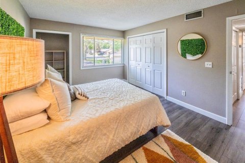 Condo in Mount Dora, Florida, 2 bedrooms  № 1616292 - photo 23