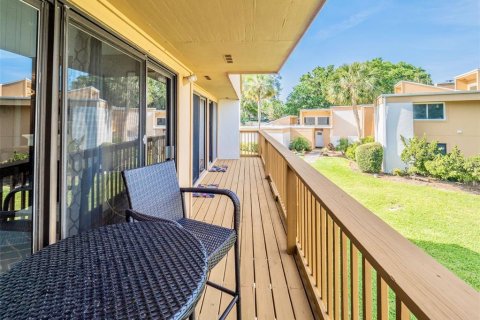 Condo in Mount Dora, Florida, 2 bedrooms  № 1616292 - photo 11