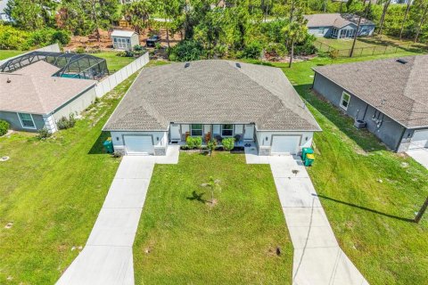 Propiedad comercial en venta en Port Charlotte, Florida, 6 dormitorios, 221.39 m2 № 2216783 - foto 23