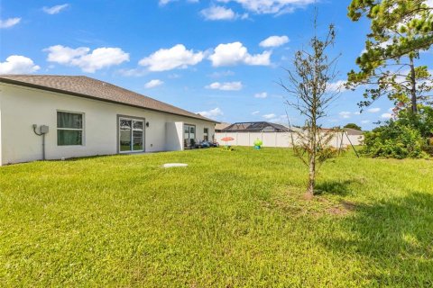 Propiedad comercial en venta en Port Charlotte, Florida, 6 dormitorios, 221.39 m2 № 2216783 - foto 15