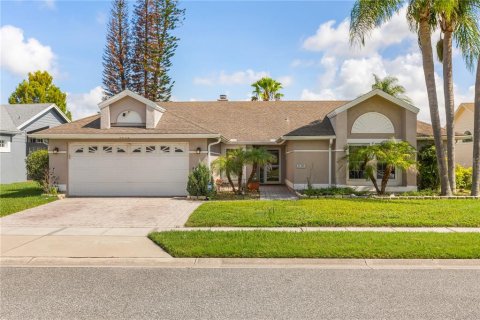 House in Orlando, Florida 4 bedrooms, 205.5 sq.m. № 2310948