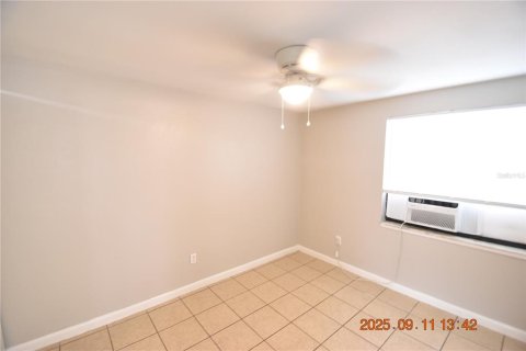 Apartamento en alquiler en Dunedin, Florida, 1 dormitorio, 34.84 m2 № 1914478 - foto 13