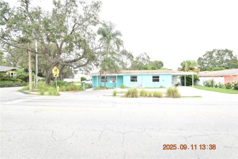 Apartamento en alquiler en Dunedin, Florida, 1 dormitorio, 34.84 m2 № 1914478 - foto 1