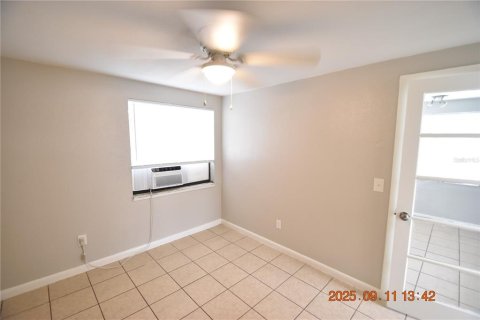 Apartamento en alquiler en Dunedin, Florida, 1 dormitorio, 34.84 m2 № 1914478 - foto 14